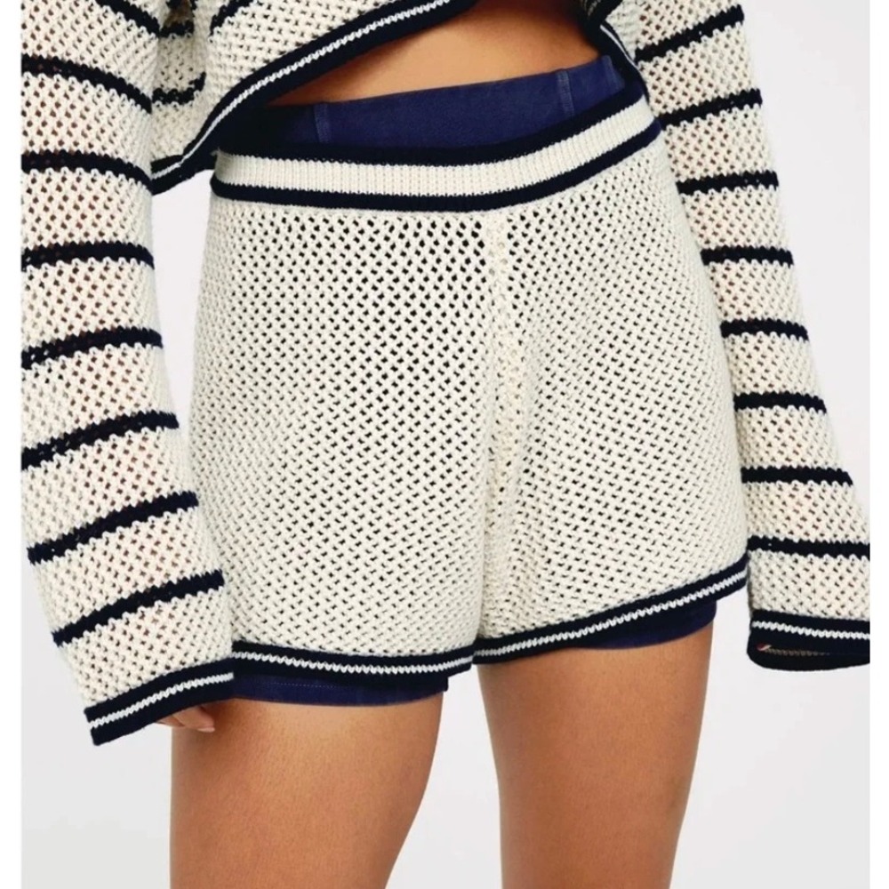 NWT OFFLINE by Aerie Crochet Shorts Medium Cream Navy Blue Striped Knit 38592150